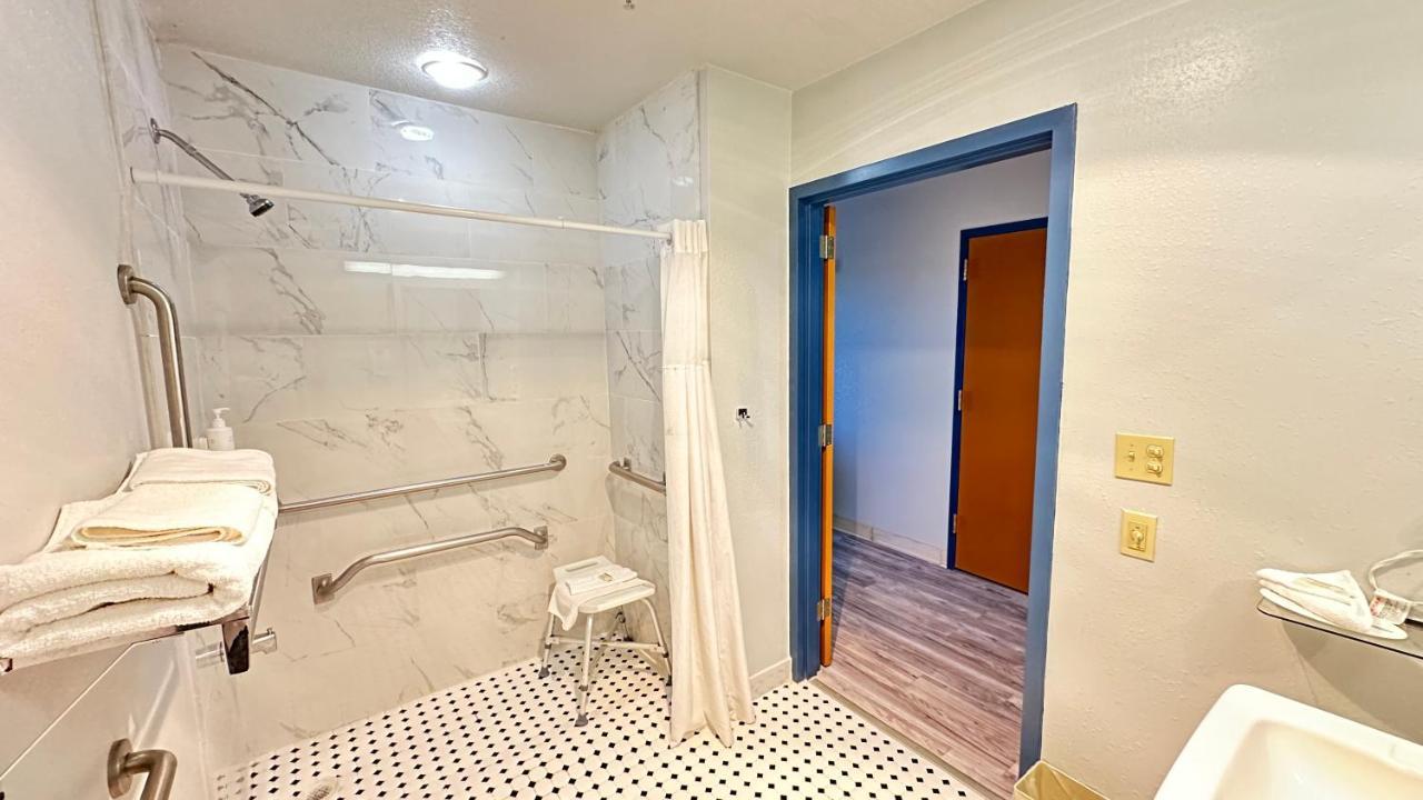 Microtel Inn & Suites By Wyndham Gallup - Pet Friendly Exterior photo