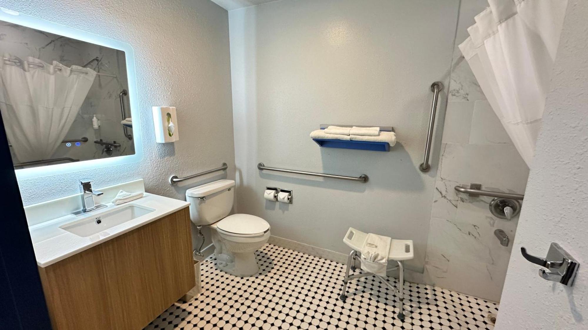 Microtel Inn & Suites By Wyndham Gallup - Pet Friendly Exterior photo