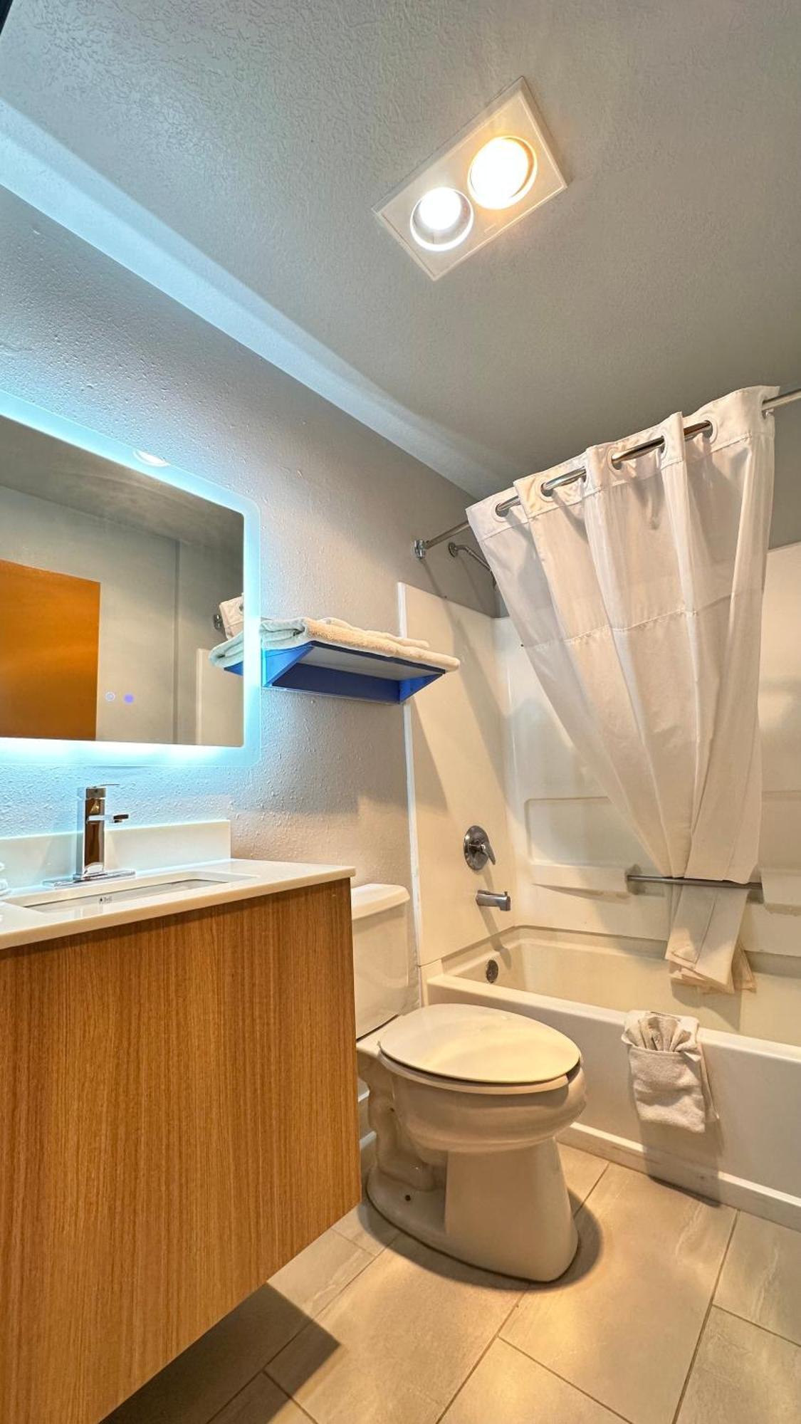 Microtel Inn & Suites By Wyndham Gallup - Pet Friendly Exterior photo